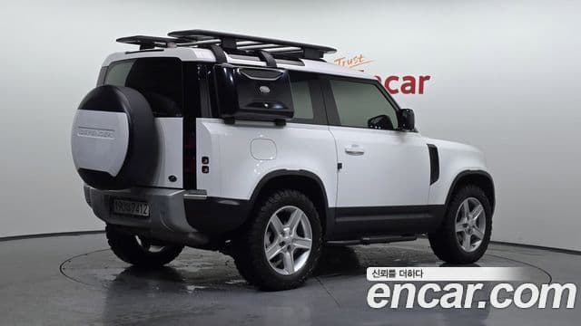 Land Rover Defender 2022 — ფოტო 2/20