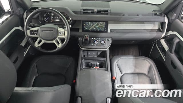 Land Rover Defender 2022 — фото 7 из 20