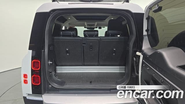 Land Rover Defender 2022 — ფოტო 17/20
