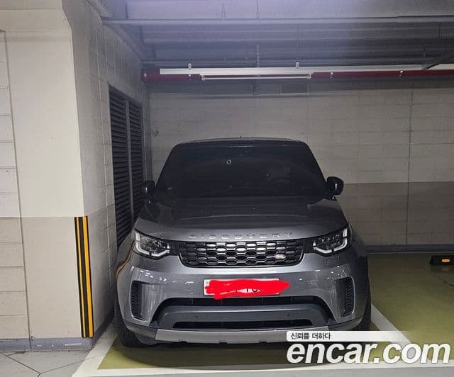 Land Rover Discovery 5 2019 — ფოტო 11/12