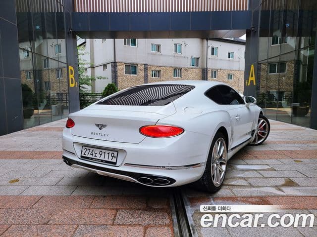 Bentley Continental GT 2020 — ფოტო 2/20