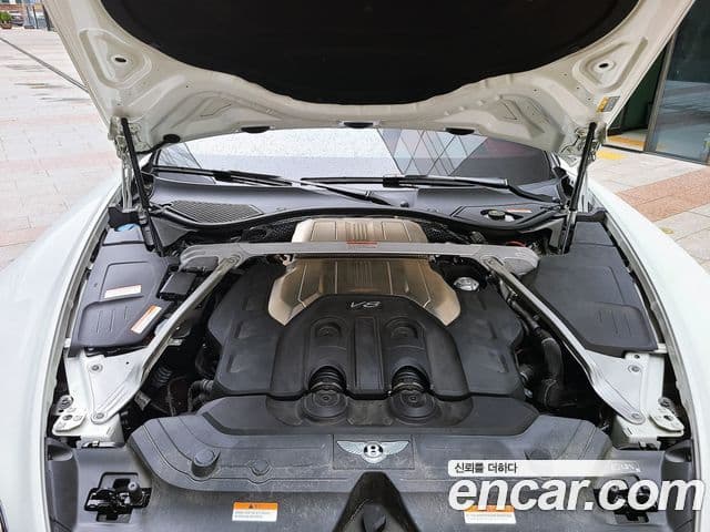 Bentley Continental GT 2020 — ფოტო 19/20