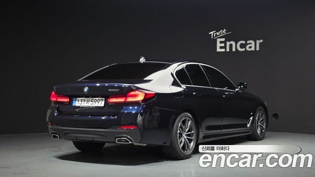 BMW 5 Series 2022 — Şəkil 2/20