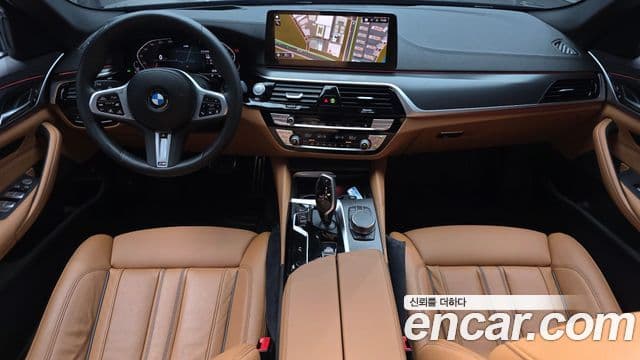 BMW 5 Series 2022 — Şəkil 10/20