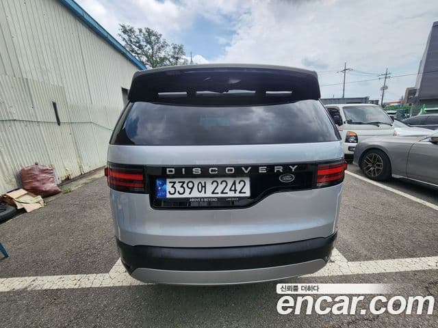 Land Rover Discovery 5 2023 — фото 4 из 20