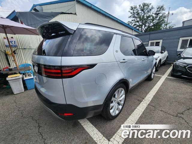 Land Rover Discovery 5 2023 — фото 5 из 20
