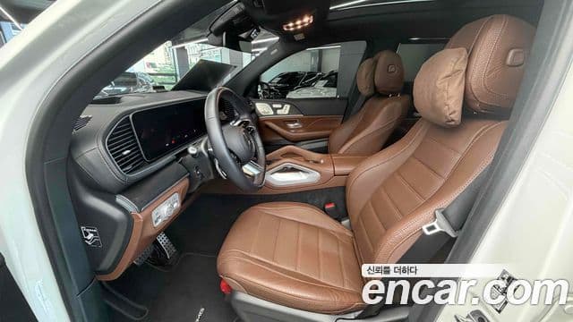 Mercedes-Benz GLS-Class 2025 — Photo 17/17