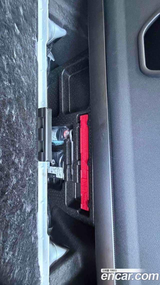 Mercedes-Benz GLS-Class 2025 — Photo 2/17