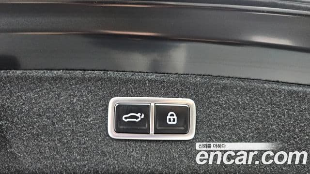 Genesis Electrified G80 2024 — фото 17 из 20