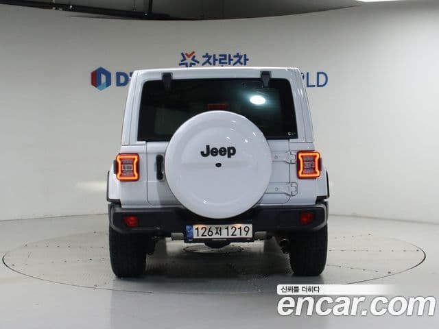 Jeep Wrangler 2022 — Şəkil 3/20