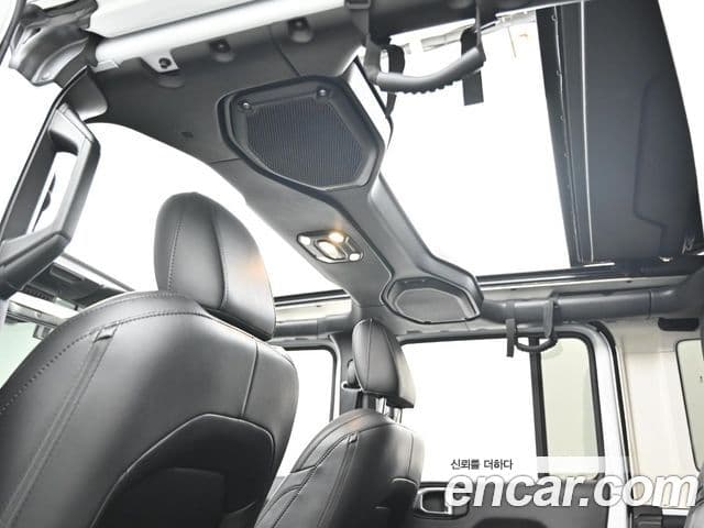 Jeep Wrangler 2022 — Şəkil 18/20