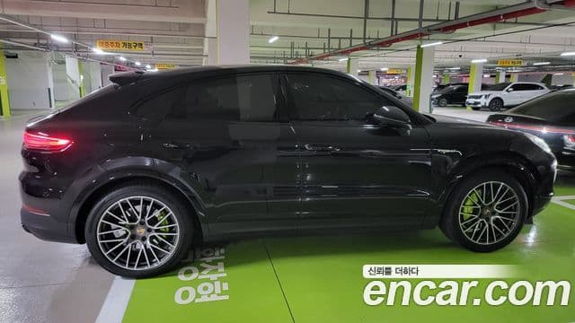 Porsche Cayenne 2020 — фото 6 из 20