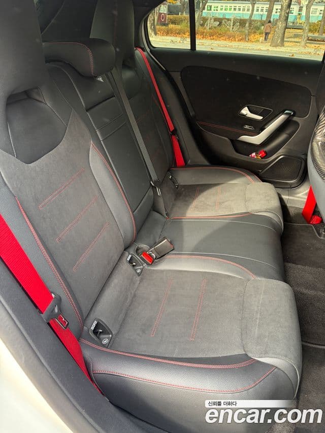 Mercedes-Benz A-Class 2022 — Şəkil 10/13