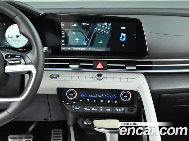 Hyundai Avante 2021 — ფოტო 11/20