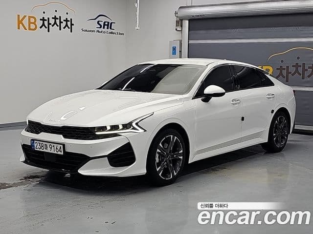Kia K5 2023 — Şəkil 10/20