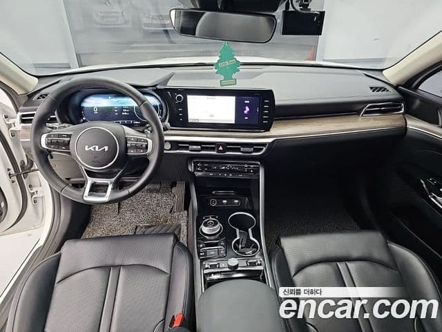 Kia K5 2023 — Şəkil 12/20