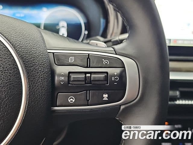 Kia K5 2023 — Şəkil 15/20