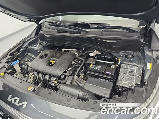Kia Seltos 2022 — ფოტო 5/18