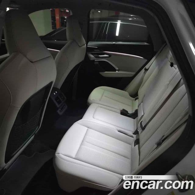 Audi Q5 2025 — ფოტო 5/8