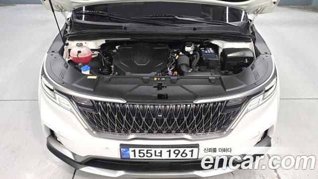 Kia Carnival 2022 — фото 5 из 20