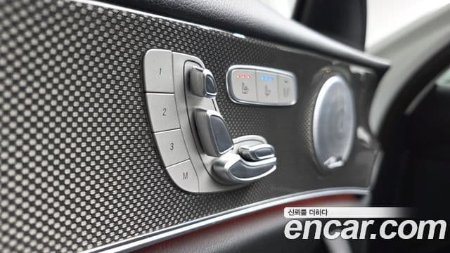 Mercedes-Benz E-Class 2020 — ფოტო 9/20