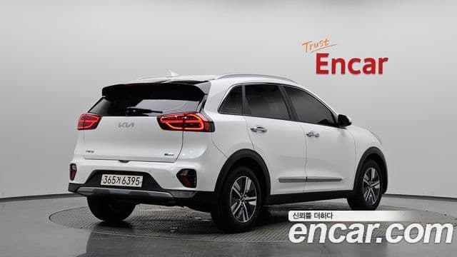 Kia Niro 2021 — Şəkil 2/20