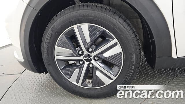 Kia Niro 2021 — Şəkil 5/20