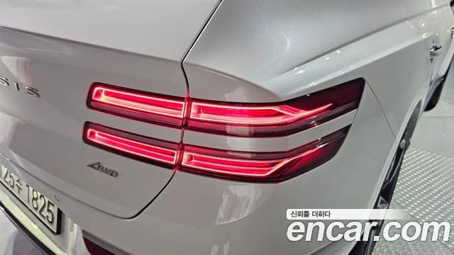 Genesis GV80 2024 — Photo 12/32