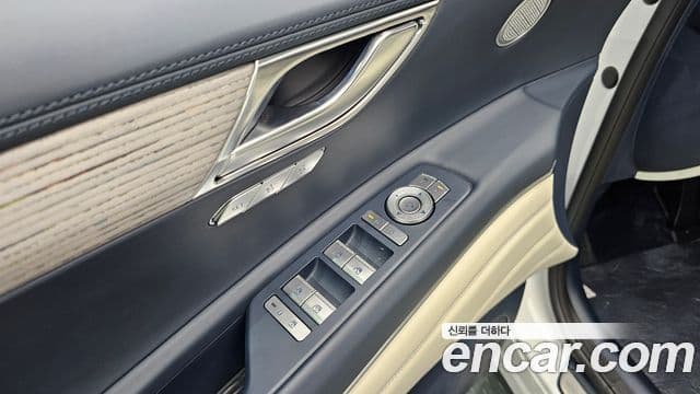 Genesis GV80 2024 — Photo 16/32