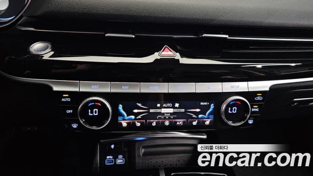 Genesis Electrified G80 2021 — Şəkil 19/20