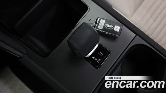 Land Rover Discovery Sport 2024 — Şəkil 9/20