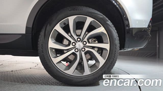 Land Rover Discovery Sport 2024 — Photo 6/33