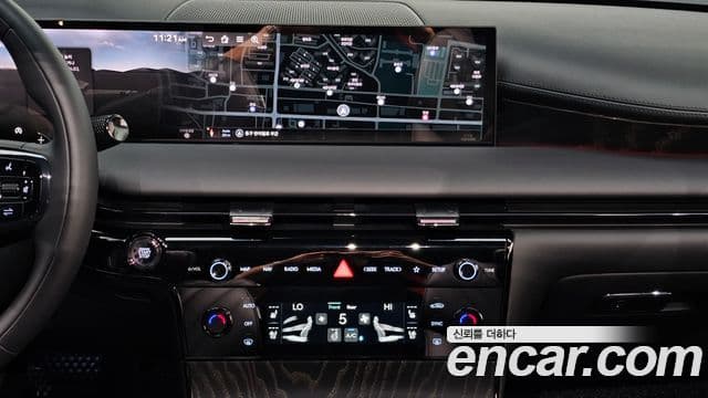 Genesis Electrified G80 2025 — ფოტო 15/20