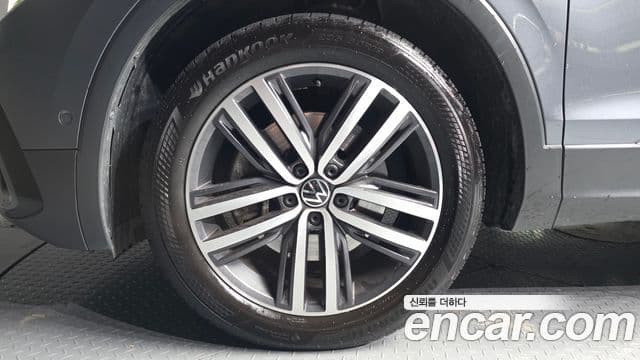 Volkswagen Tiguan Allspace 2022 — ფოტო 5/20