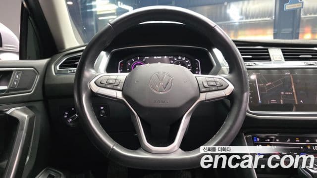 Volkswagen Tiguan Allspace 2022 — ფოტო 13/20