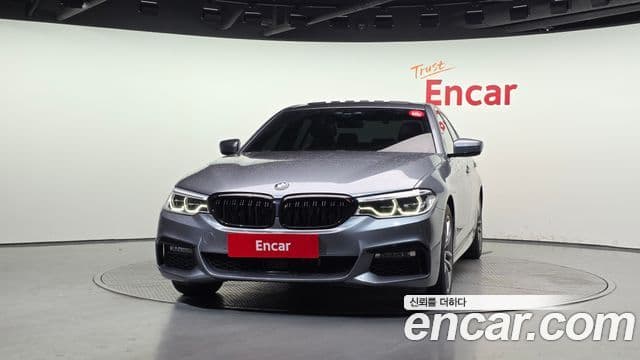 BMW 5 Series 2018 — ფოტო 3/20