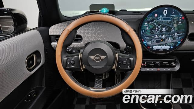 Mini Cooper S 2024 — Фото 12/20