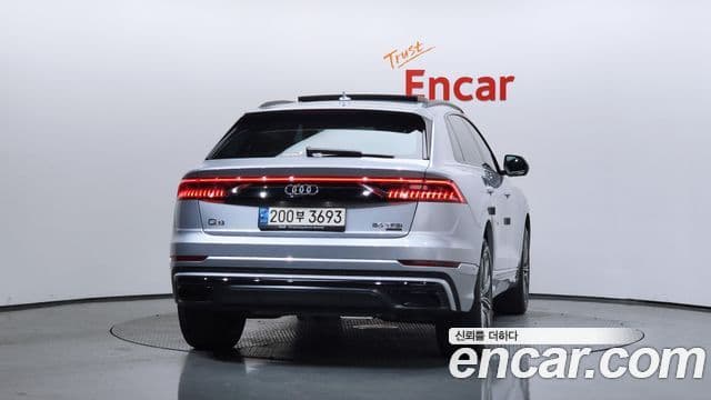 Audi Q7 2021 — Şəkil 3/20