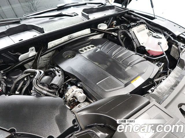 Audi Q5 2023 — Şəkil 19/20