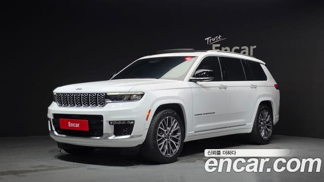 Jeep Grand Cherokee 2023 — Фото 1/20