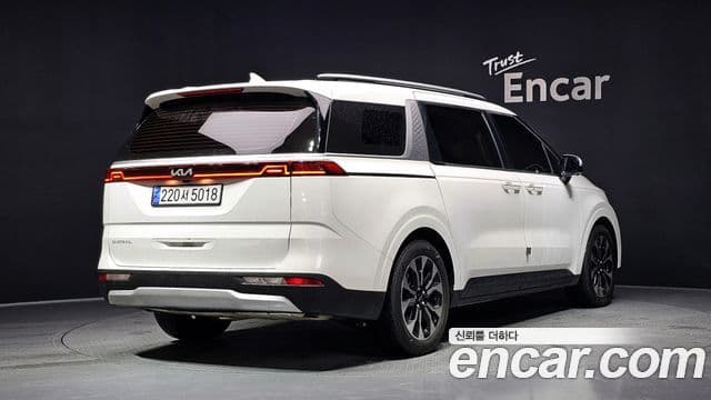 Kia Carnival 2023 — Şəkil 2/20