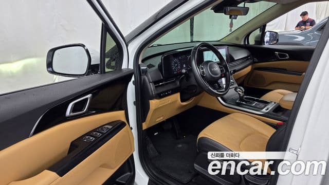 Kia Carnival 2023 — Şəkil 10/20