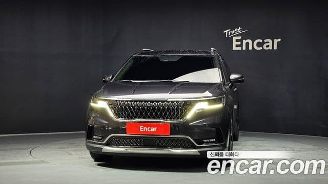 Kia Carnival 2022 — ფოტო 3/20