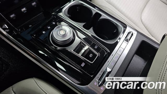Kia Carnival 2022 — ფოტო 9/20