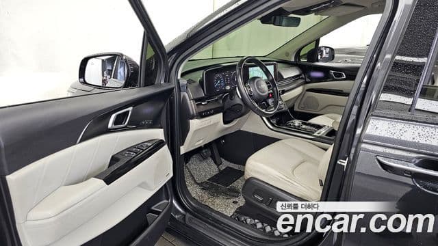 Kia Carnival 2022 — ფოტო 10/20