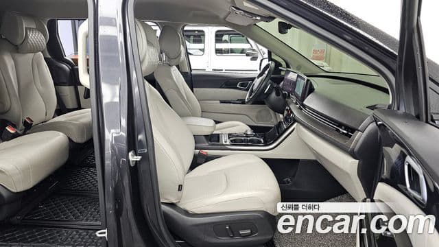 Kia Carnival 2022 — ფოტო 11/20