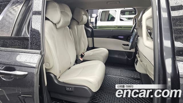 Kia Carnival 2022 — ფოტო 12/20