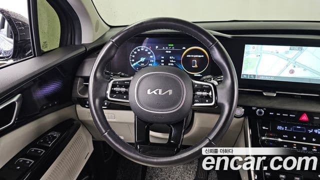 Kia Carnival 2022 — ფოტო 13/20