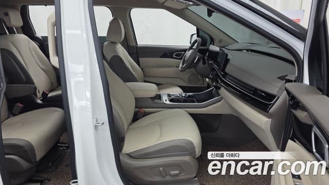 Kia Carnival 2024 — Şəkil 11/20