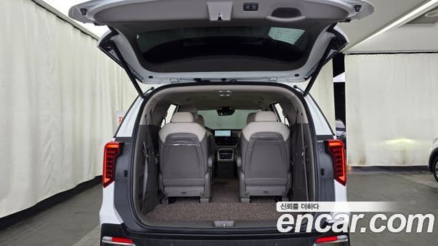Kia Carnival 2024 — Şəkil 20/20